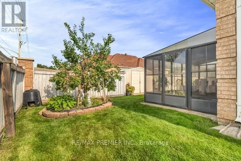 3 AVRO ROAD