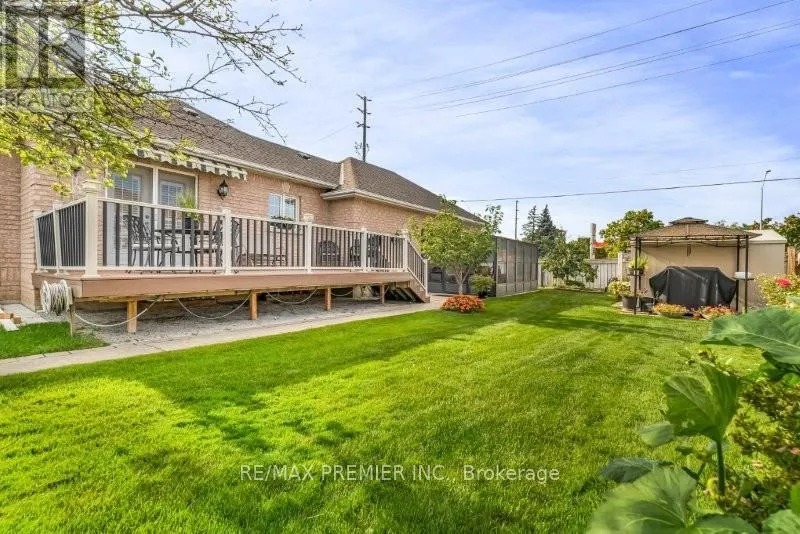 3 AVRO ROAD