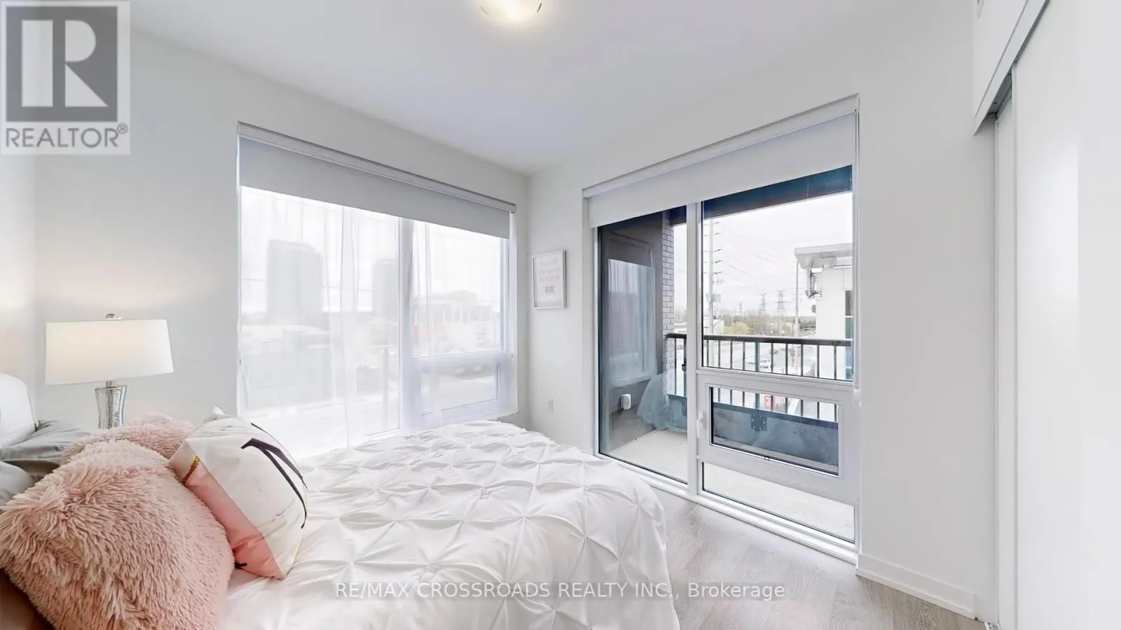 319E - 8868 YONGE STREET