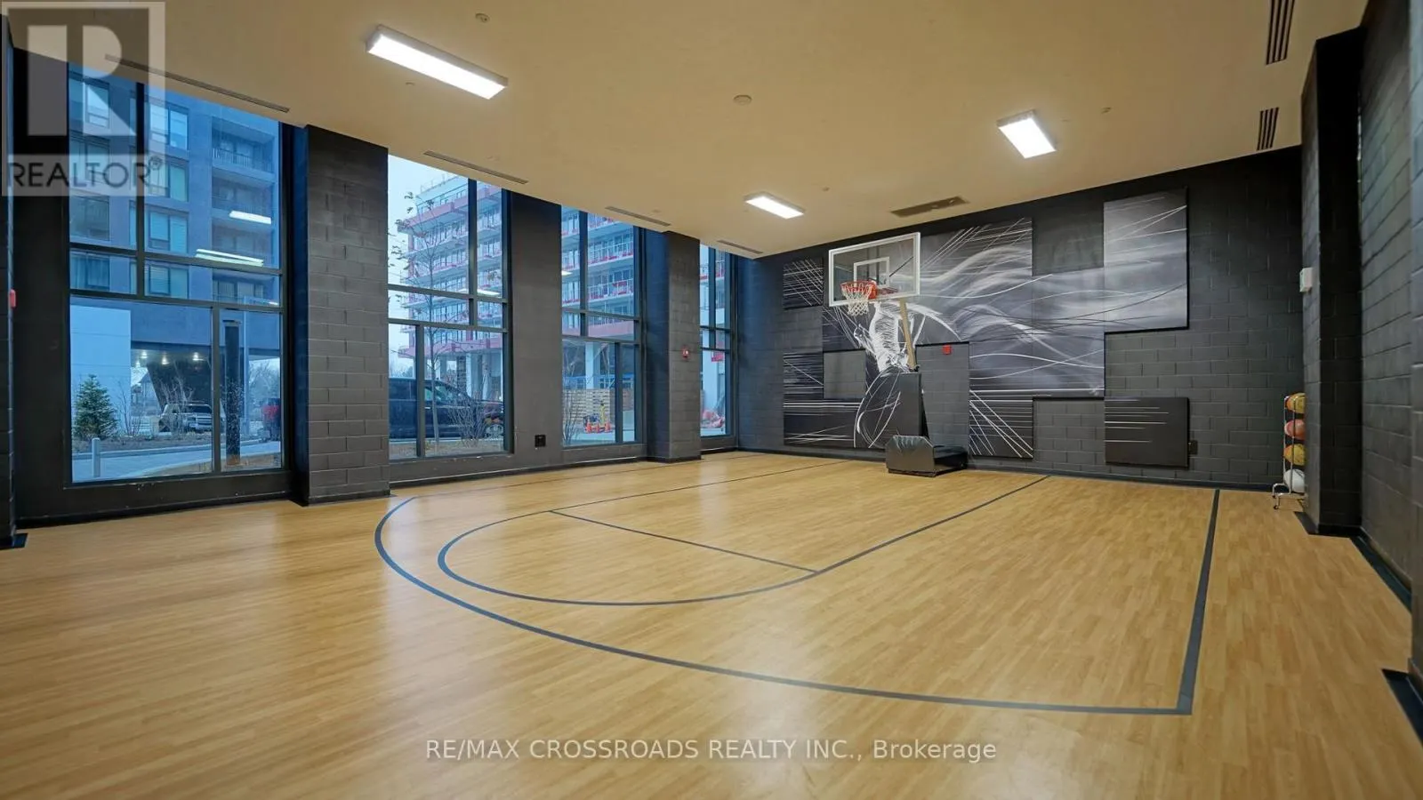 319E - 8868 YONGE STREET