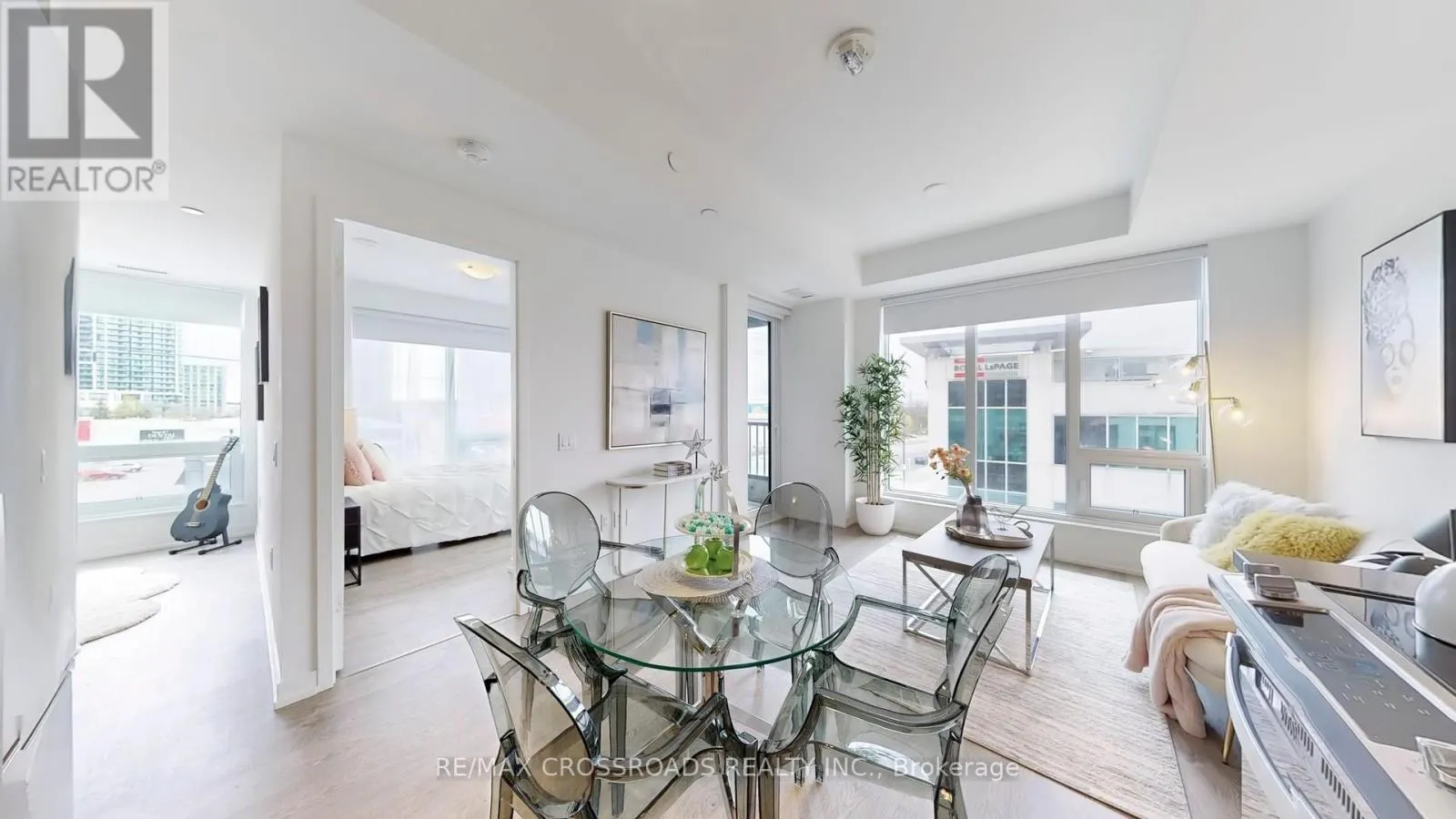 319E - 8868 YONGE STREET