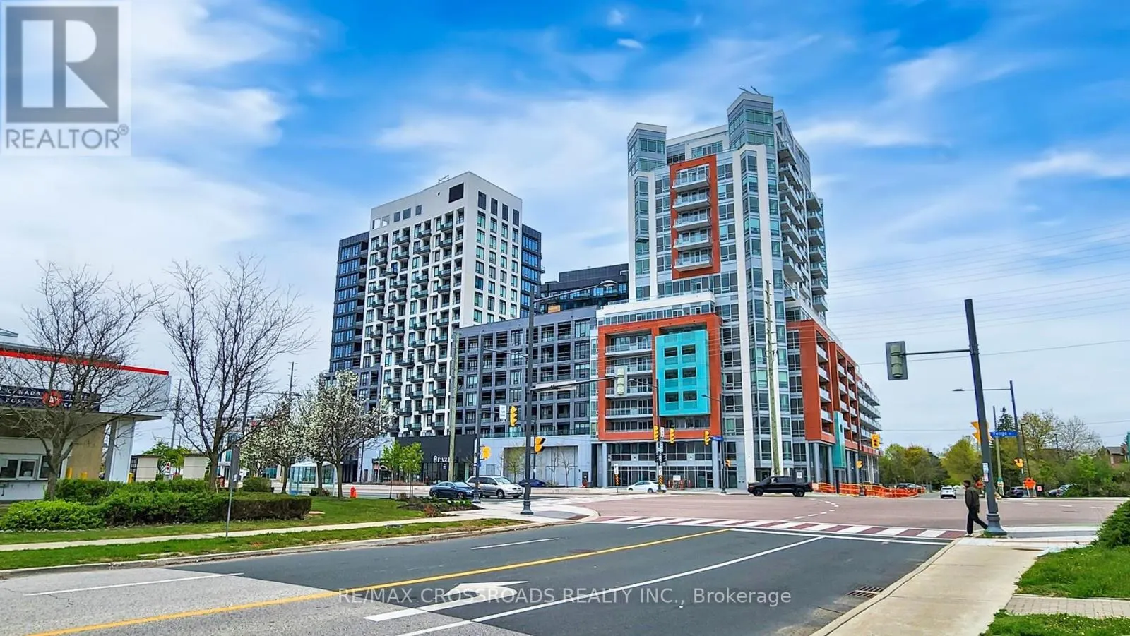 319E - 8868 YONGE STREET