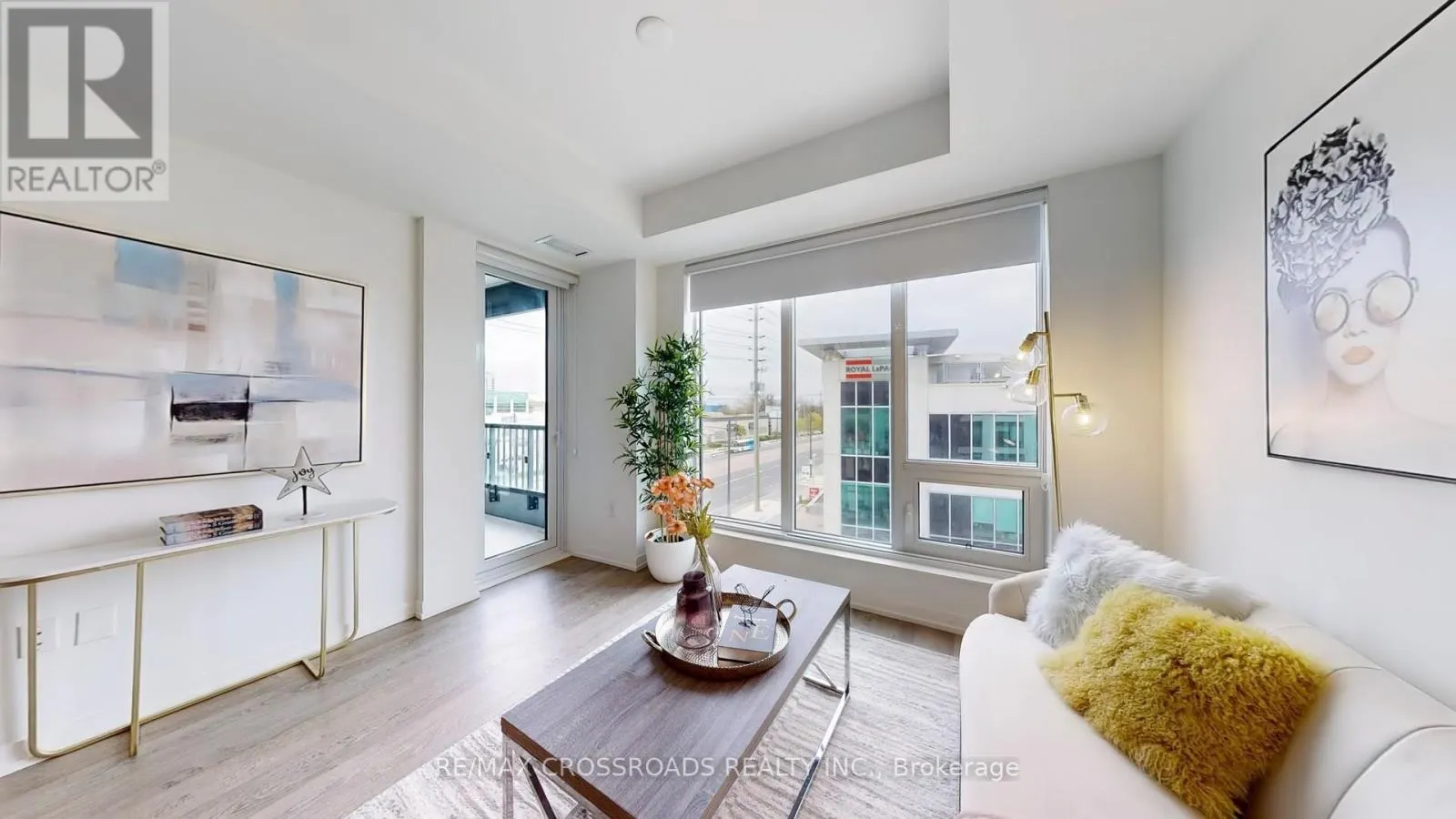 319E - 8868 YONGE STREET