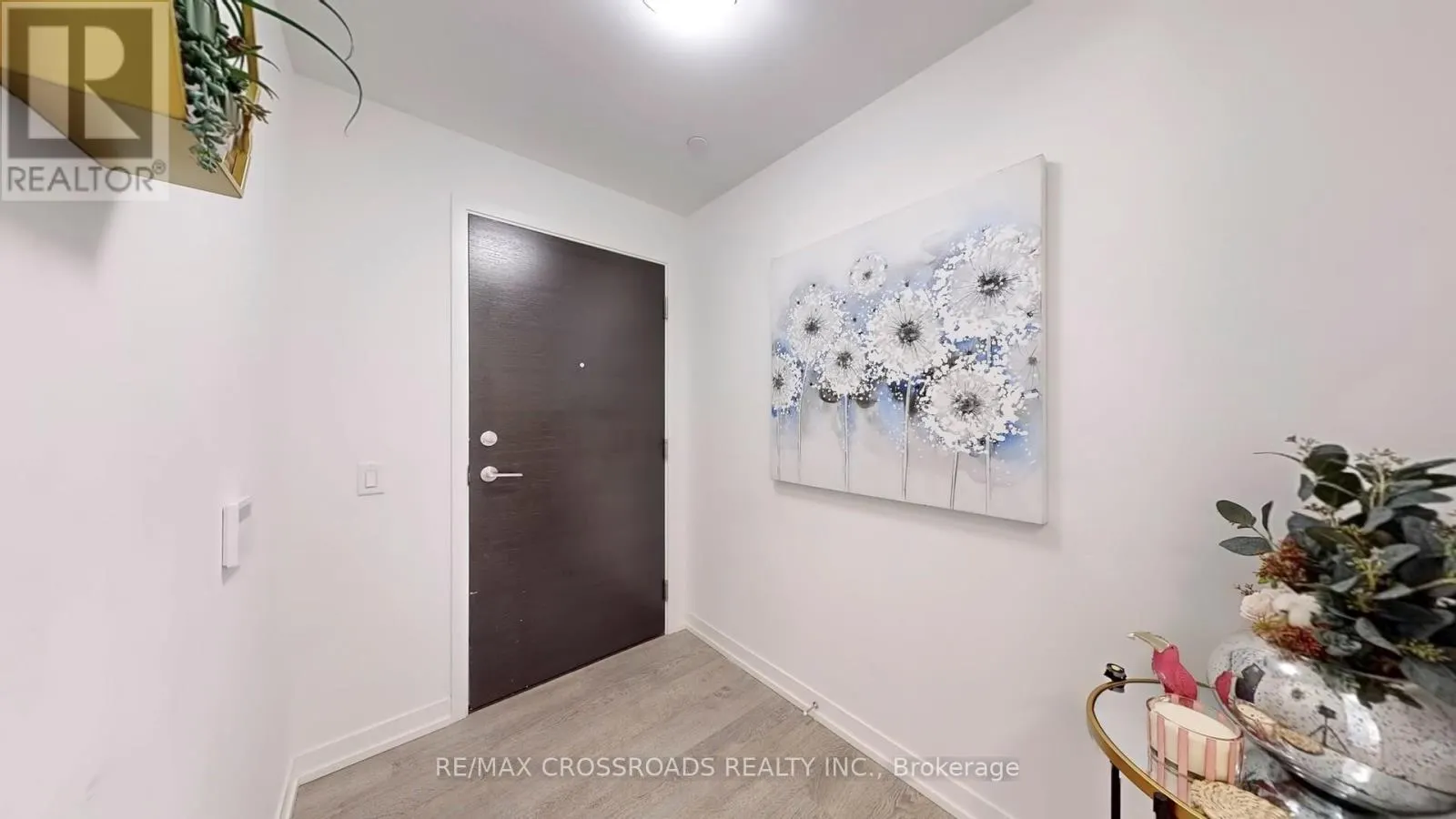 319E - 8868 YONGE STREET
