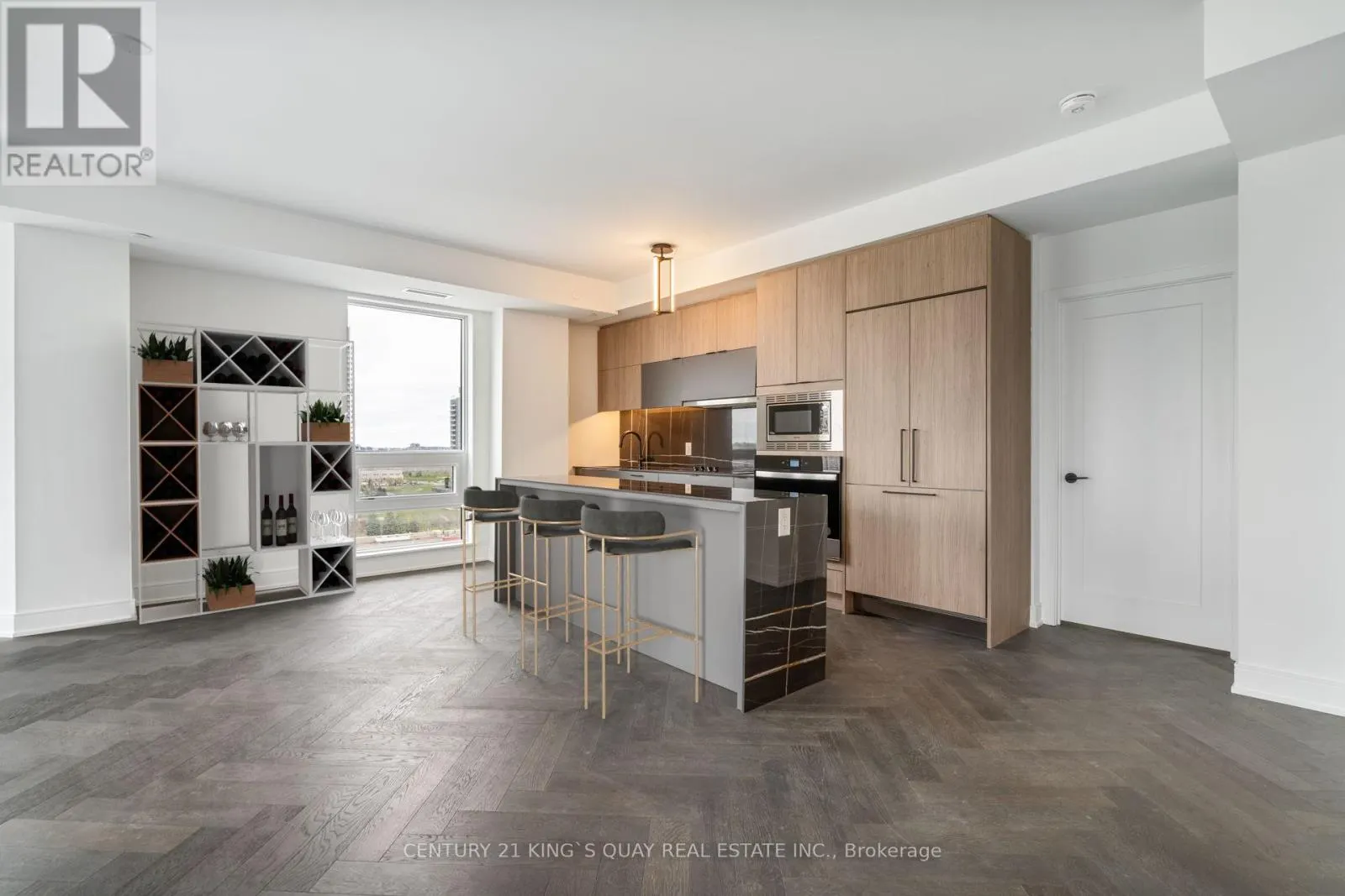 1004 - 8888 YONGE STREET