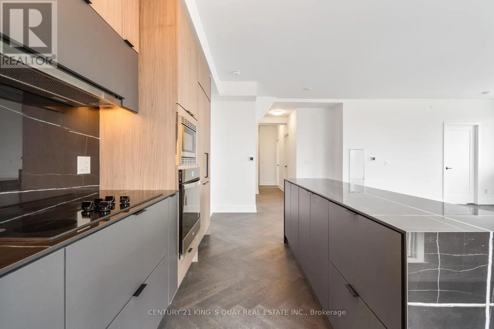 1004 - 8888 YONGE STREET