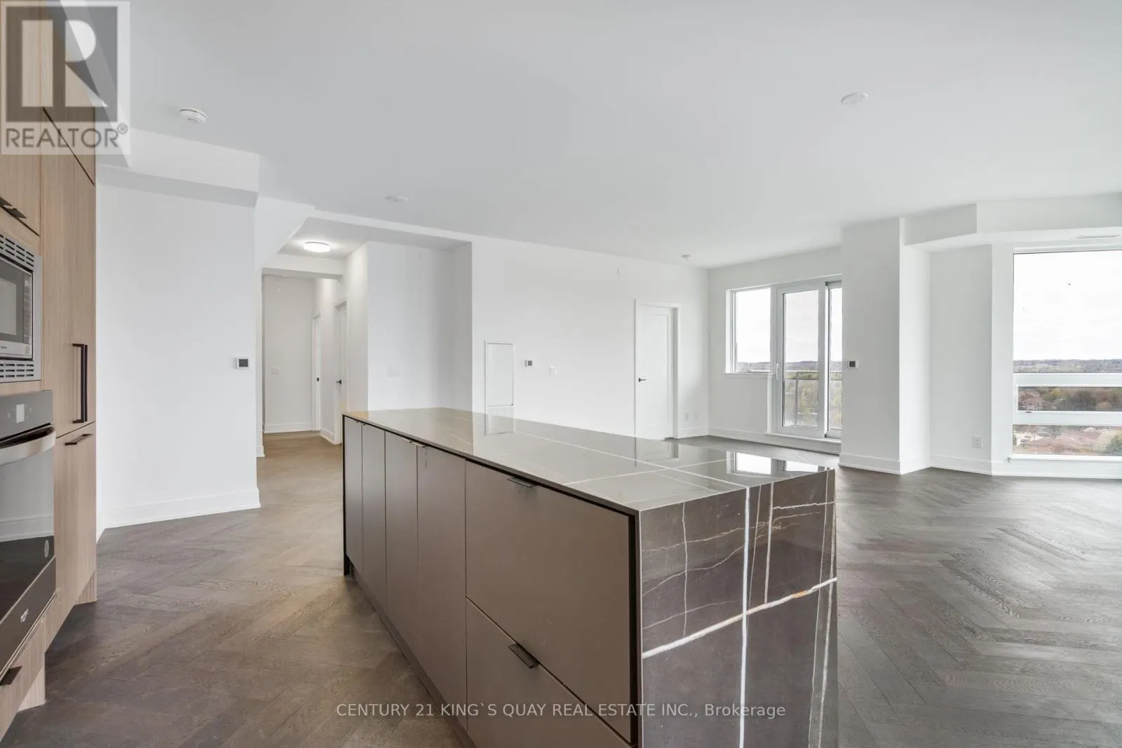1004 - 8888 YONGE STREET