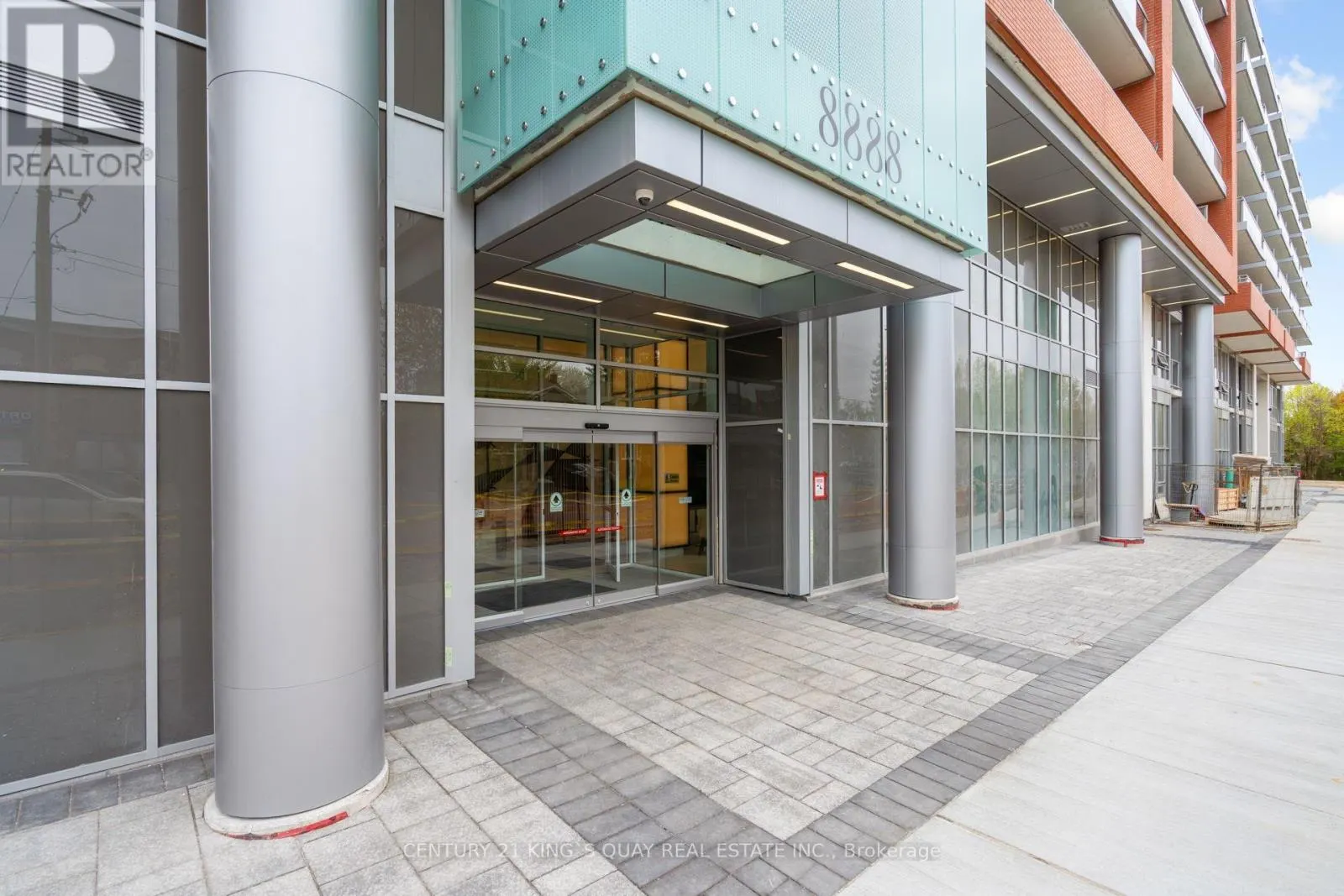 1004 - 8888 YONGE STREET