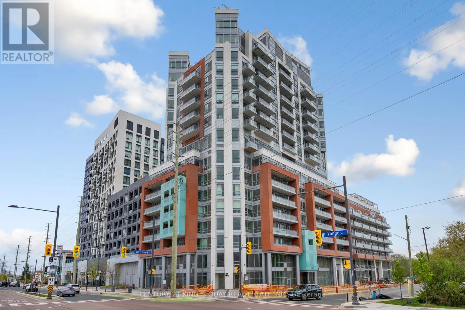 1004 - 8888 YONGE STREET