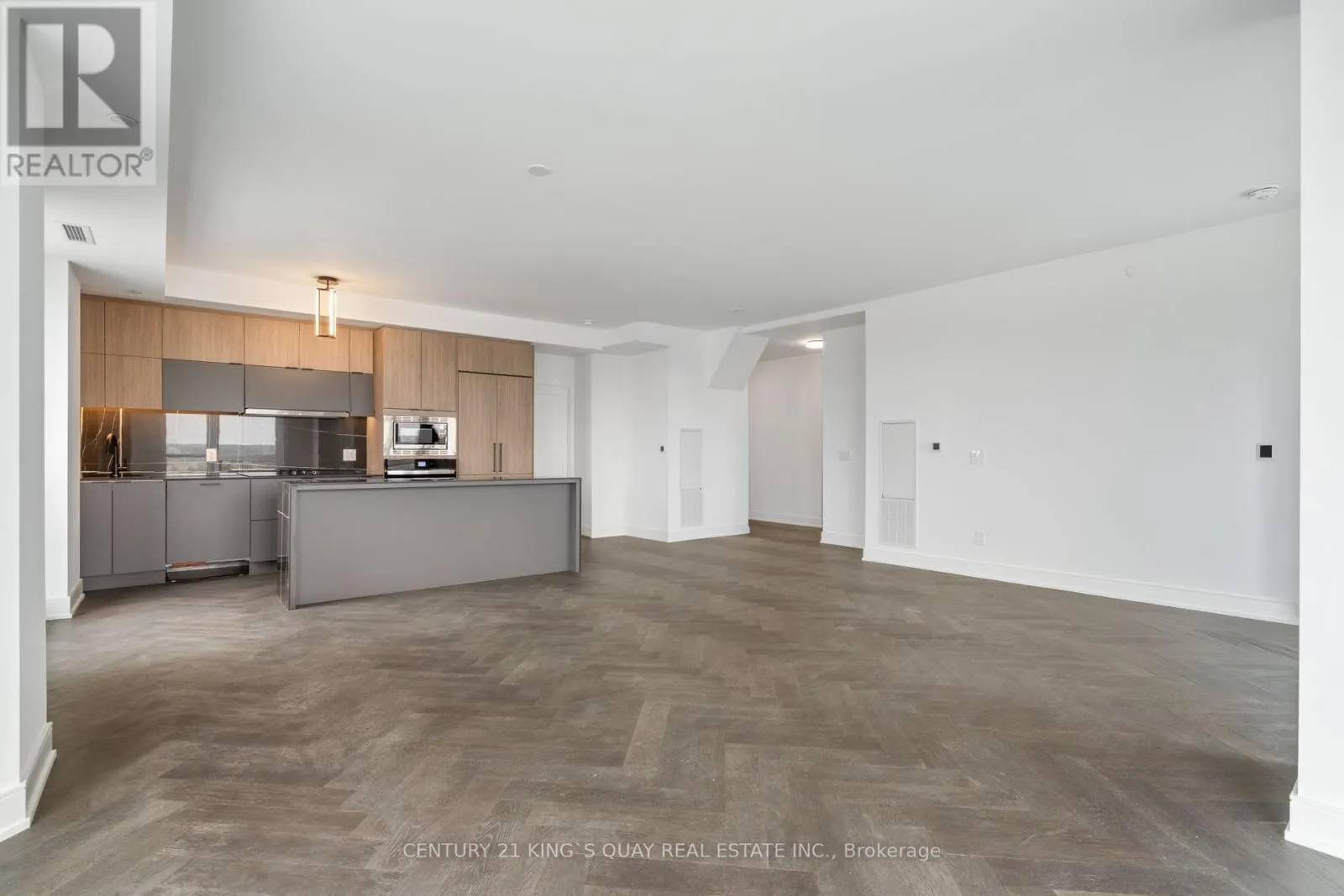 1004 - 8888 YONGE STREET