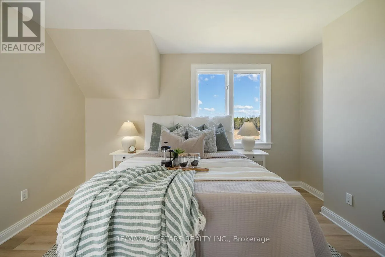 1705 BROCK CONCESSION 7