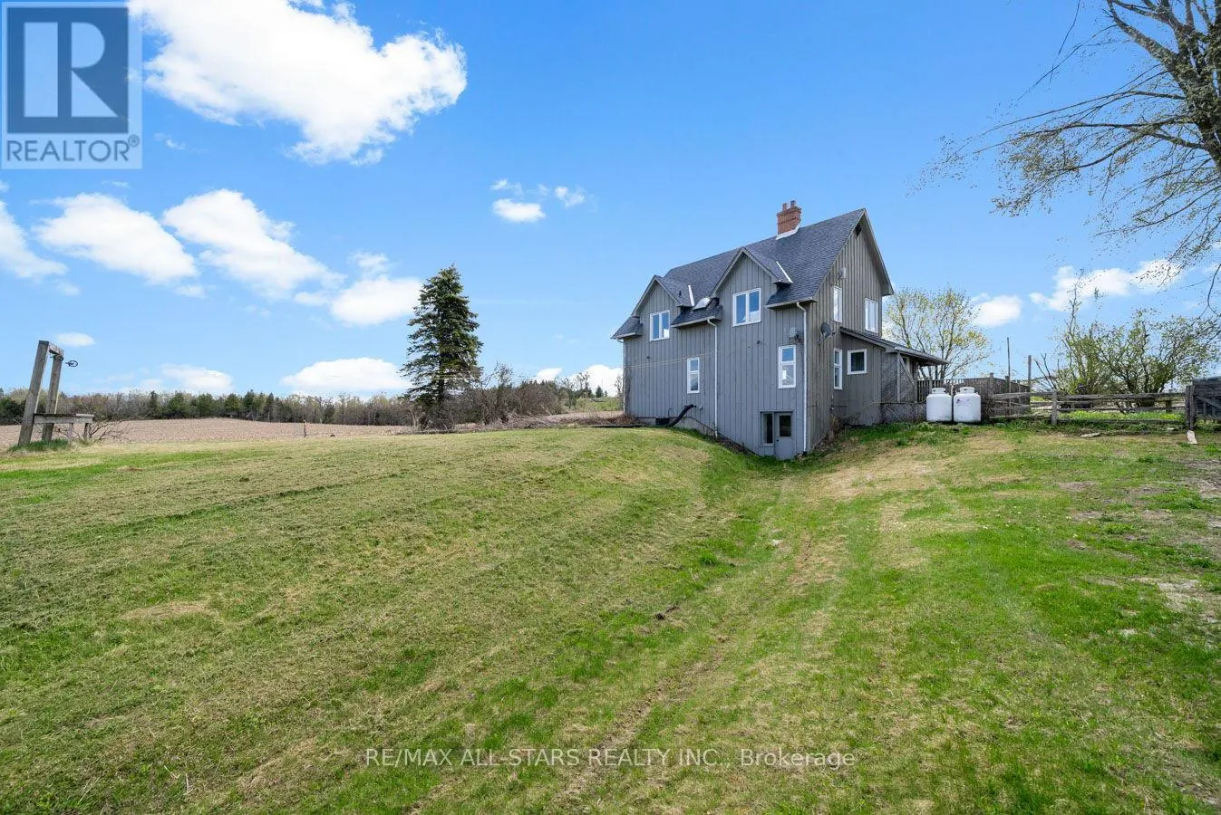 1705 BROCK CONCESSION 7