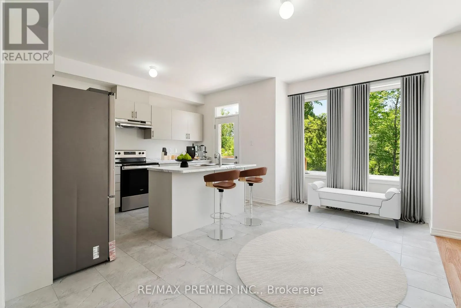 52 BAYCROFT BOULEVARD