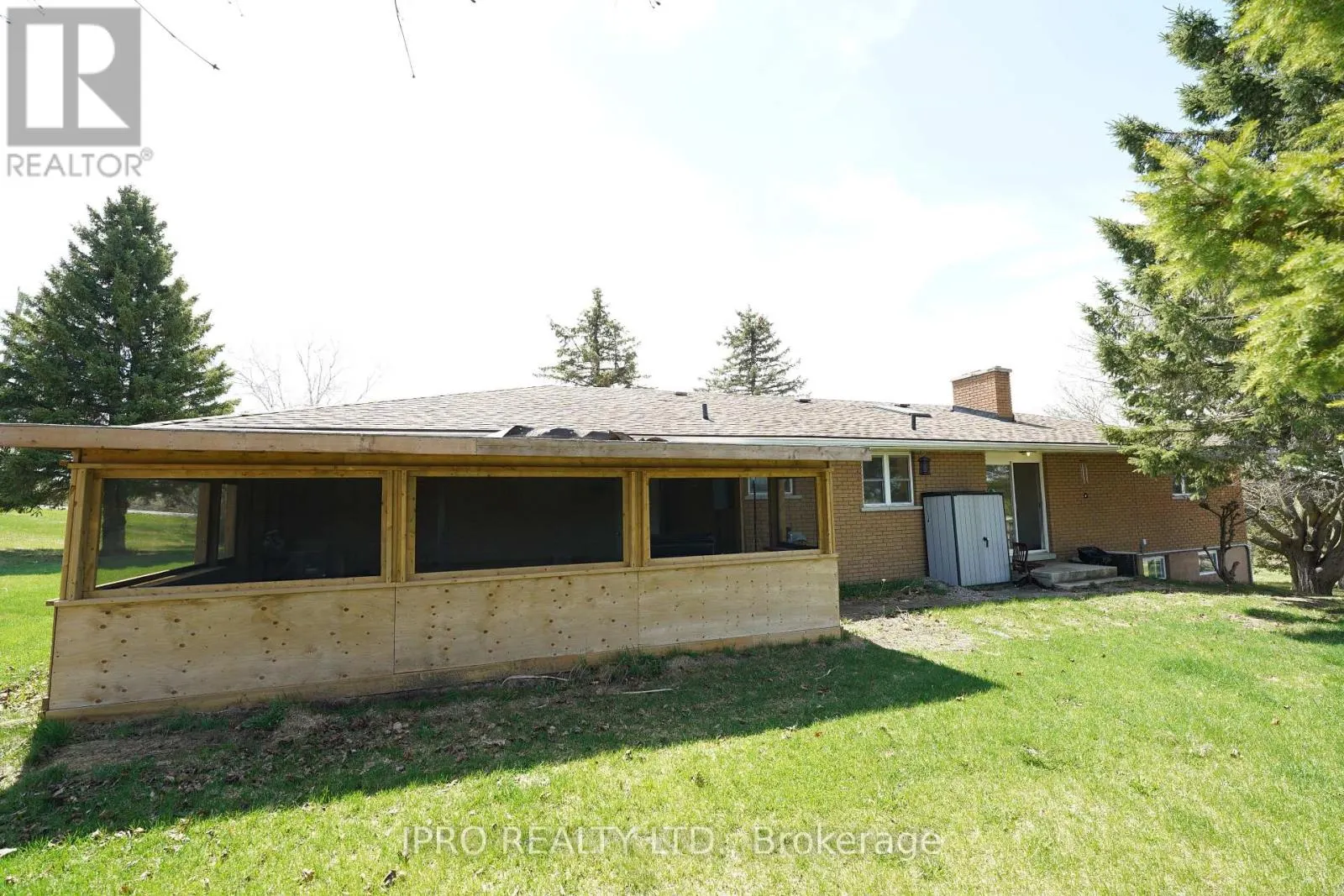 384 ZEPHYR ROAD