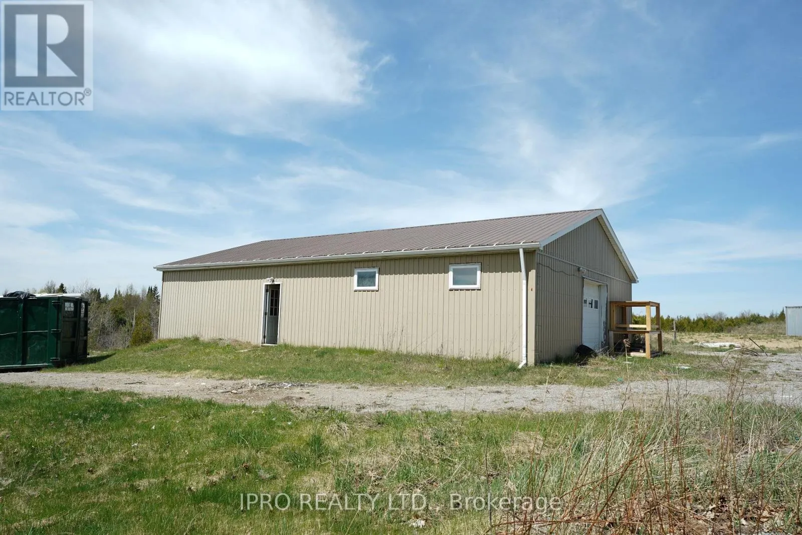 384 ZEPHYR ROAD