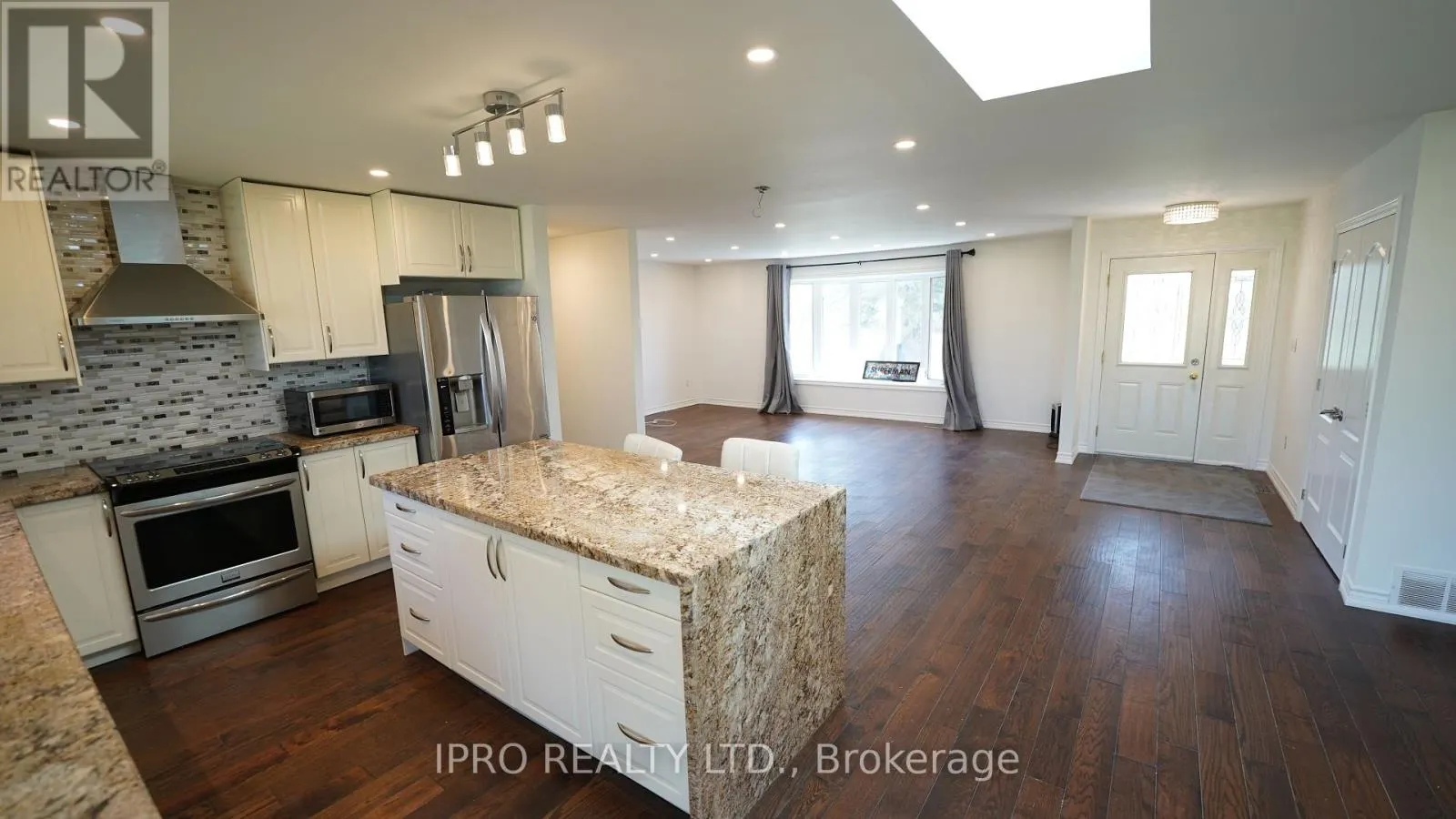 384 ZEPHYR ROAD
