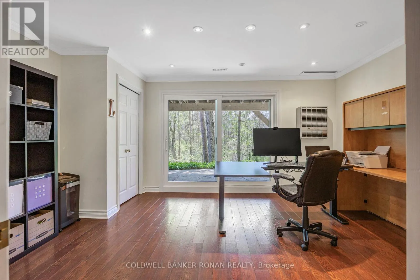 3 PYNE HILLS COURT