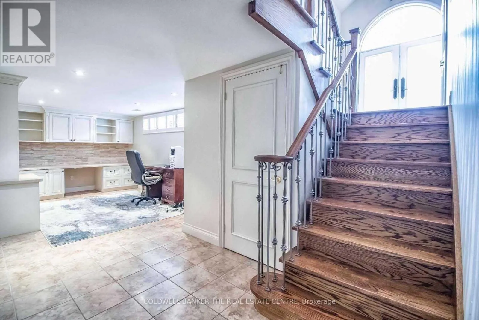 4 ORLON CRESCENT