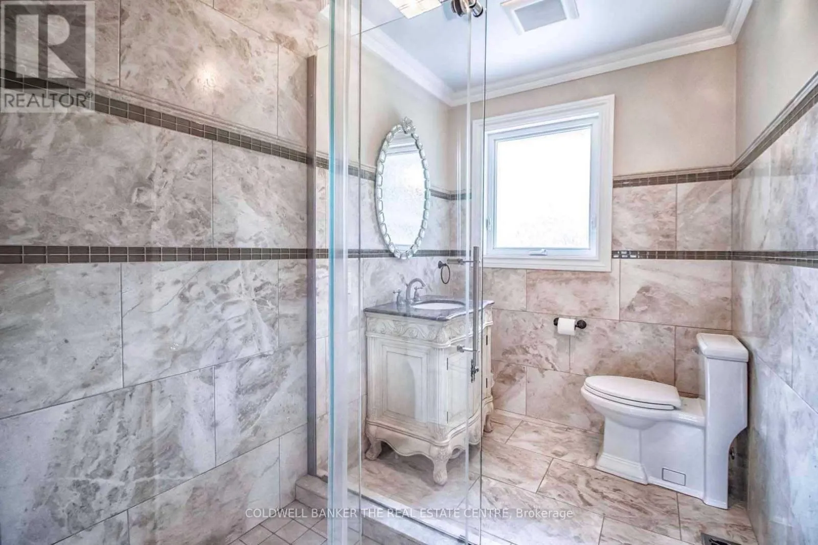 4 ORLON CRESCENT