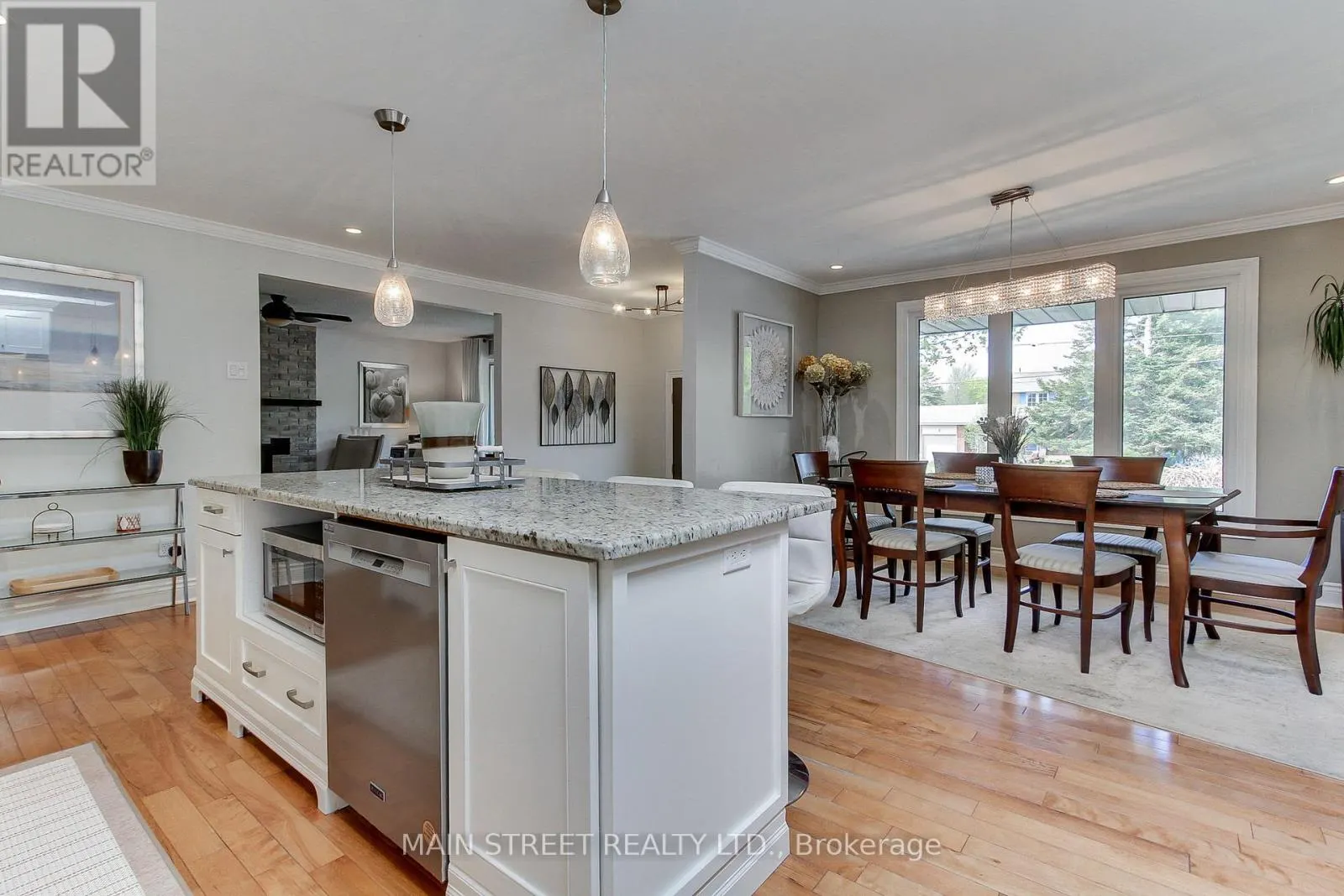 3839 FRONT STREET