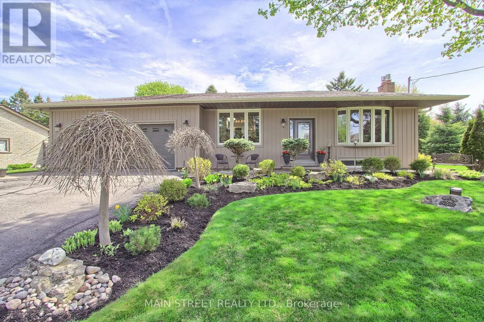 3839 FRONT STREET
