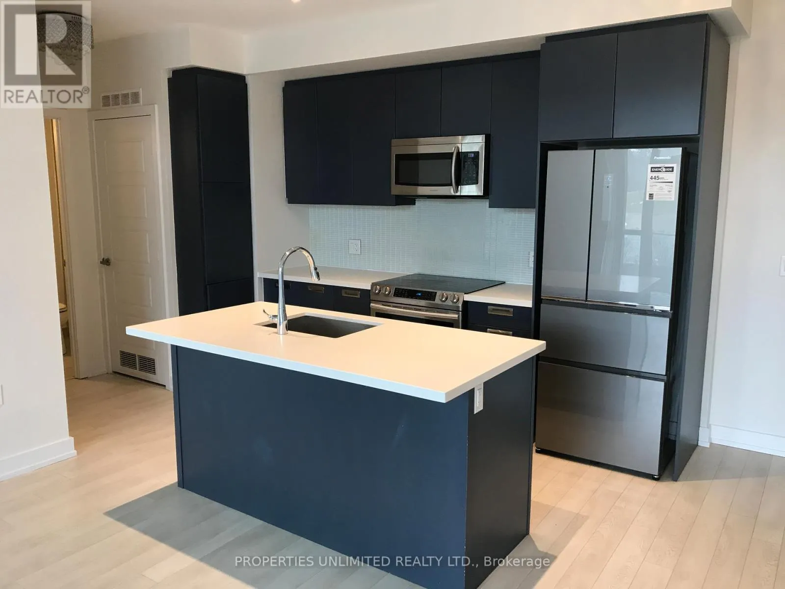 142 - 375 SEA RAY AVENUE