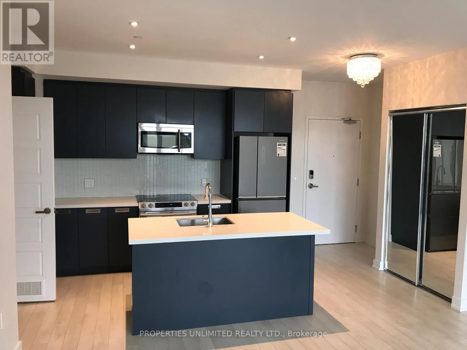 142 - 375 SEA RAY AVENUE