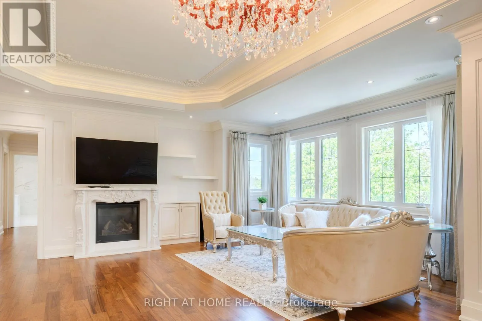 3 CLARIDGE DRIVE