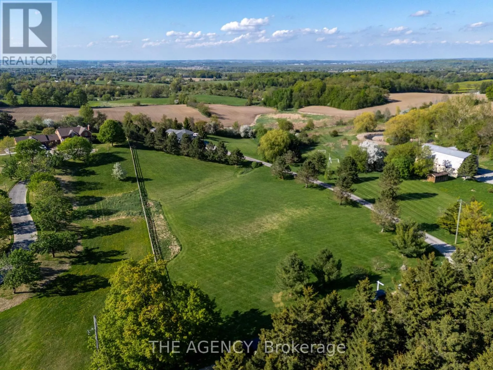 5800 17TH SIDEROAD