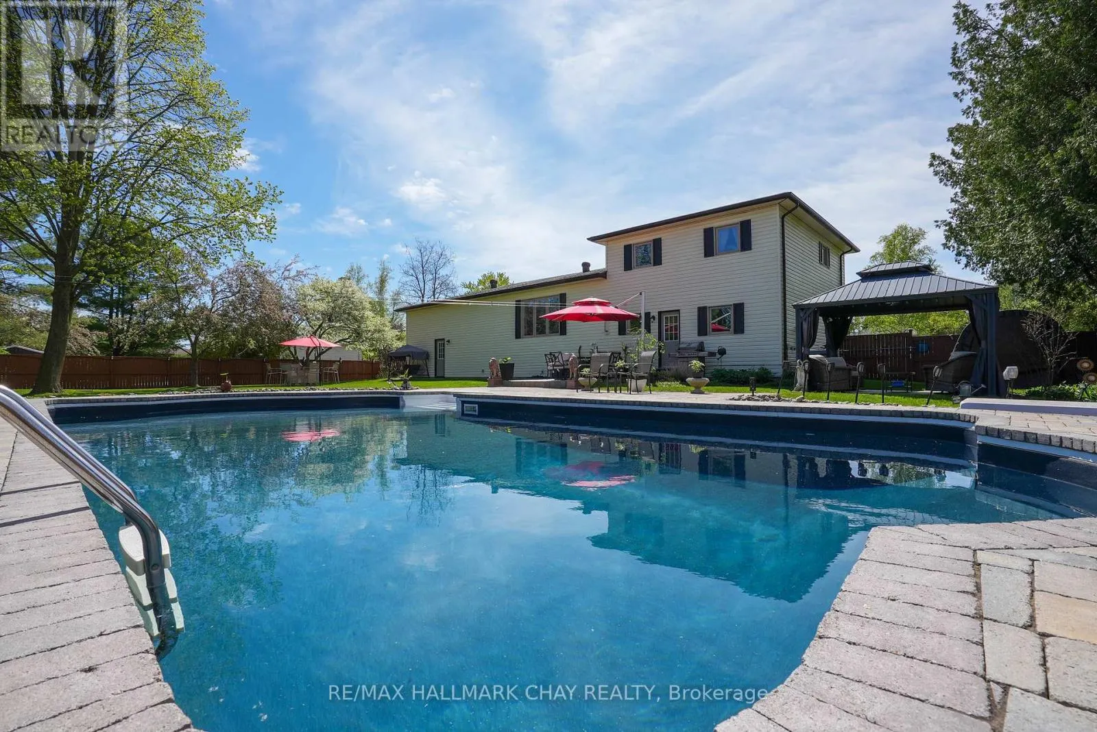 215 MCGEORGE AVENUE