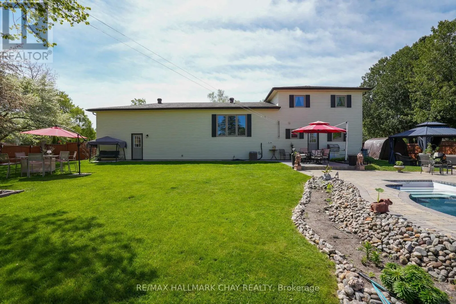 215 MCGEORGE AVENUE