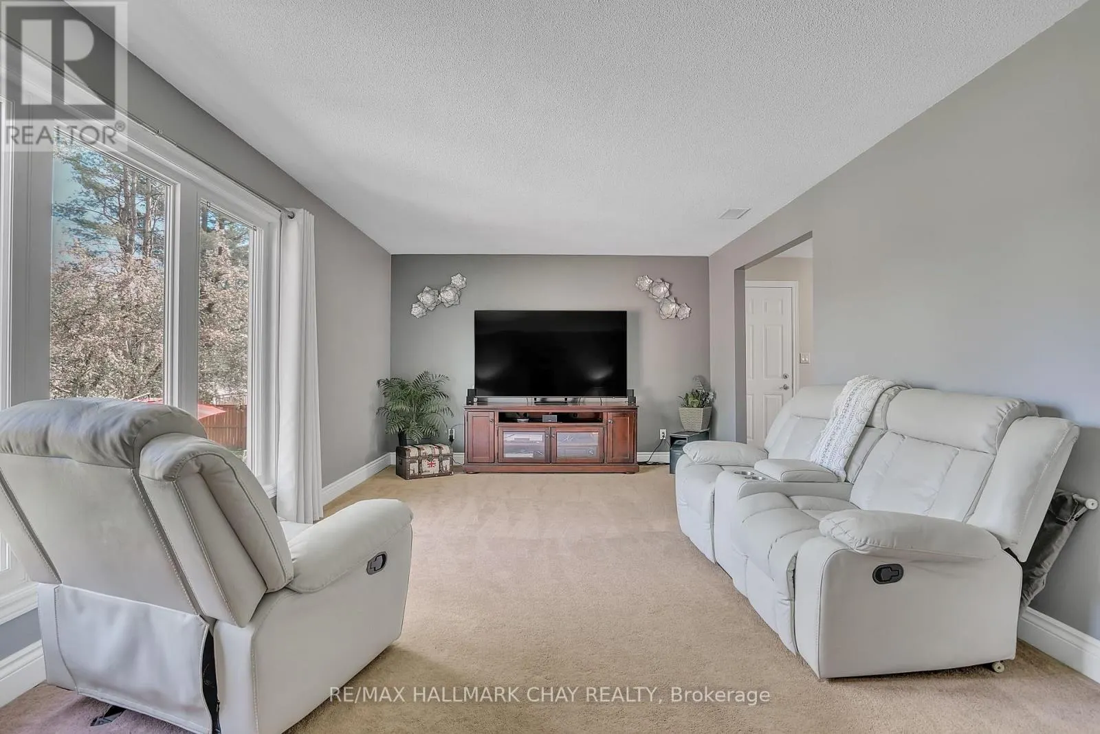 215 MCGEORGE AVENUE