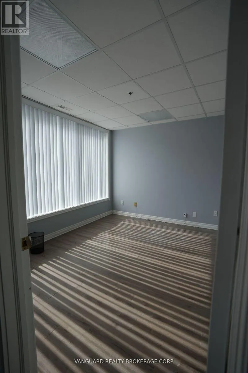 13 - 410 CHRISLEA ROAD