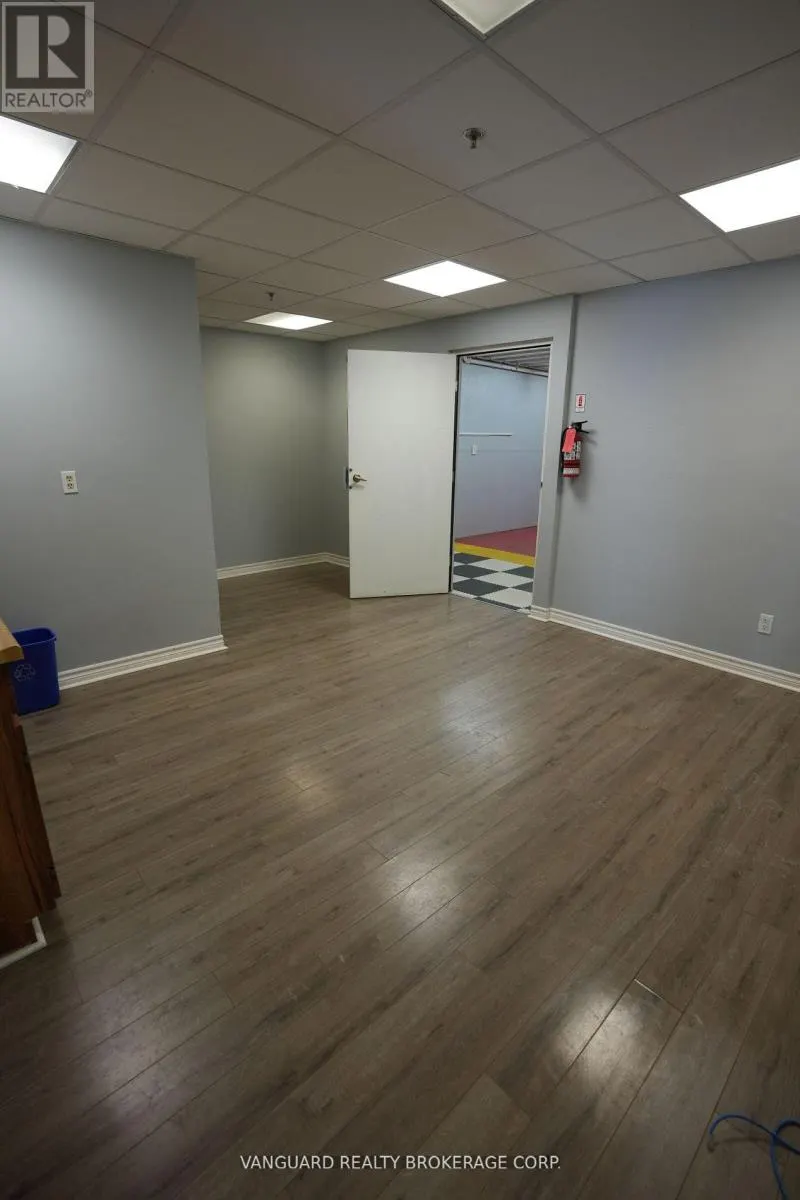 13 - 410 CHRISLEA ROAD