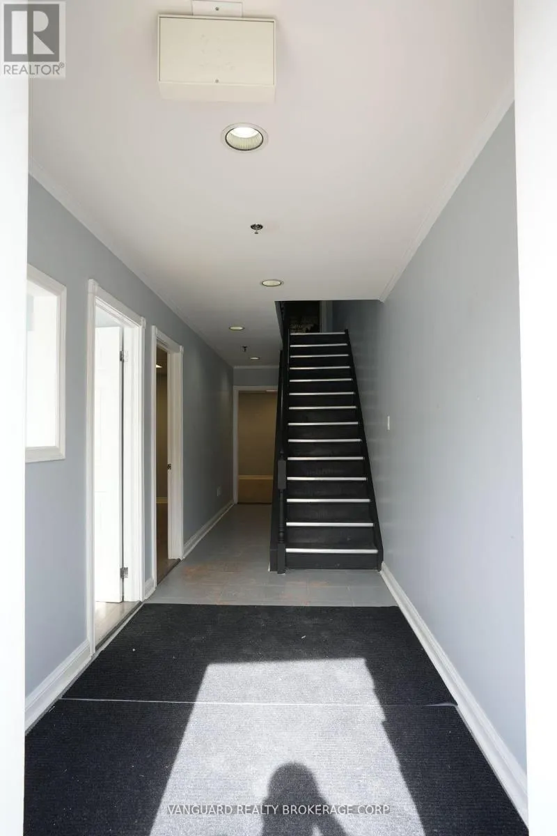13 - 410 CHRISLEA ROAD