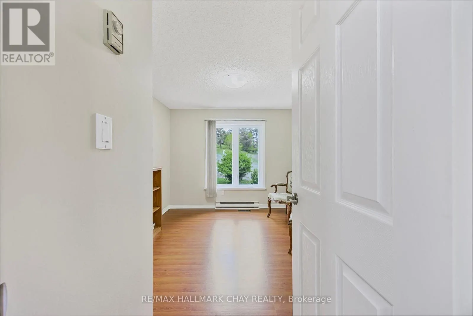 3 PINETREE COURT