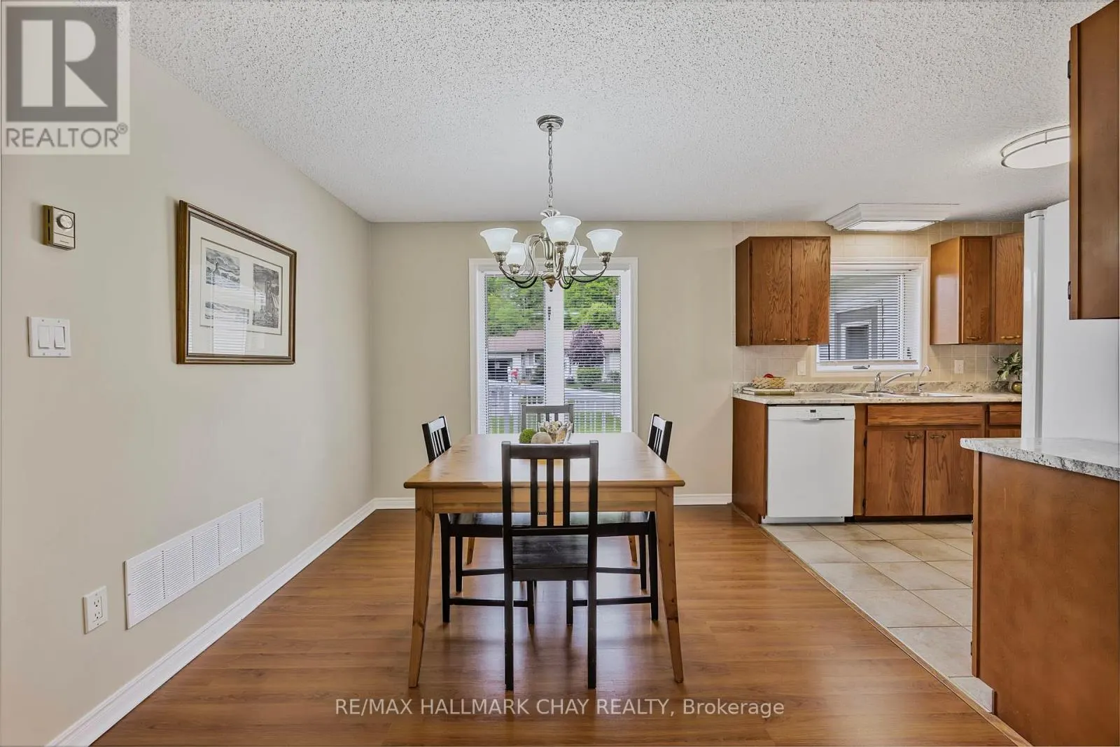 3 PINETREE COURT