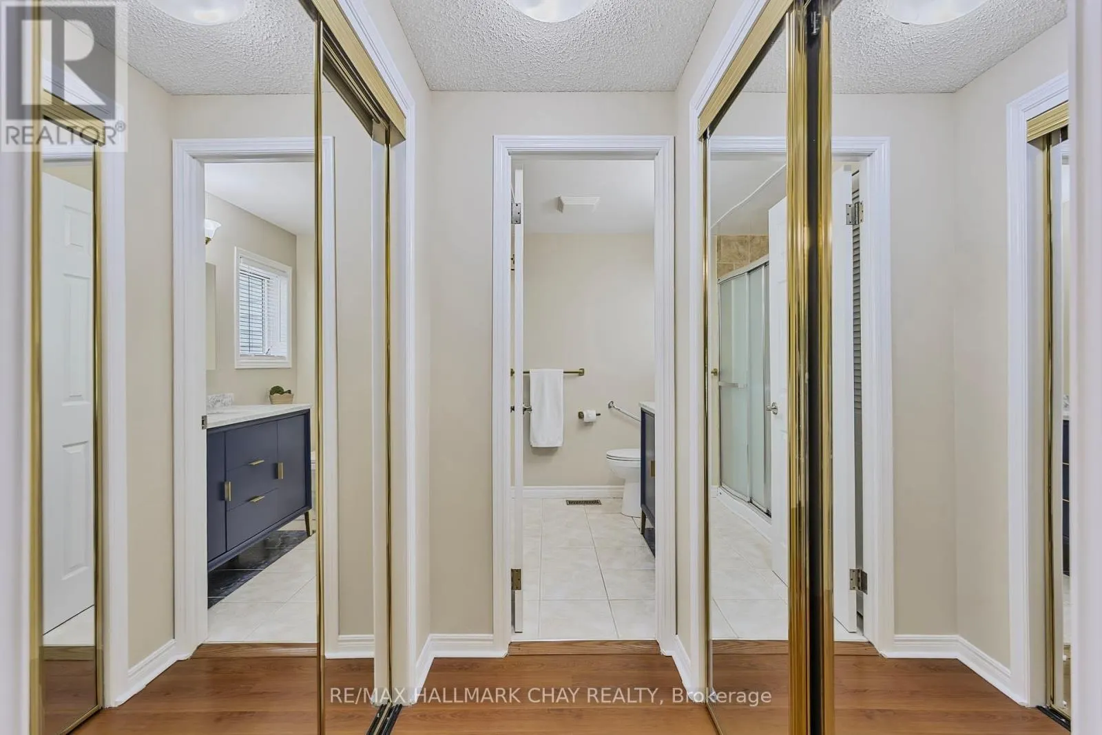 3 PINETREE COURT