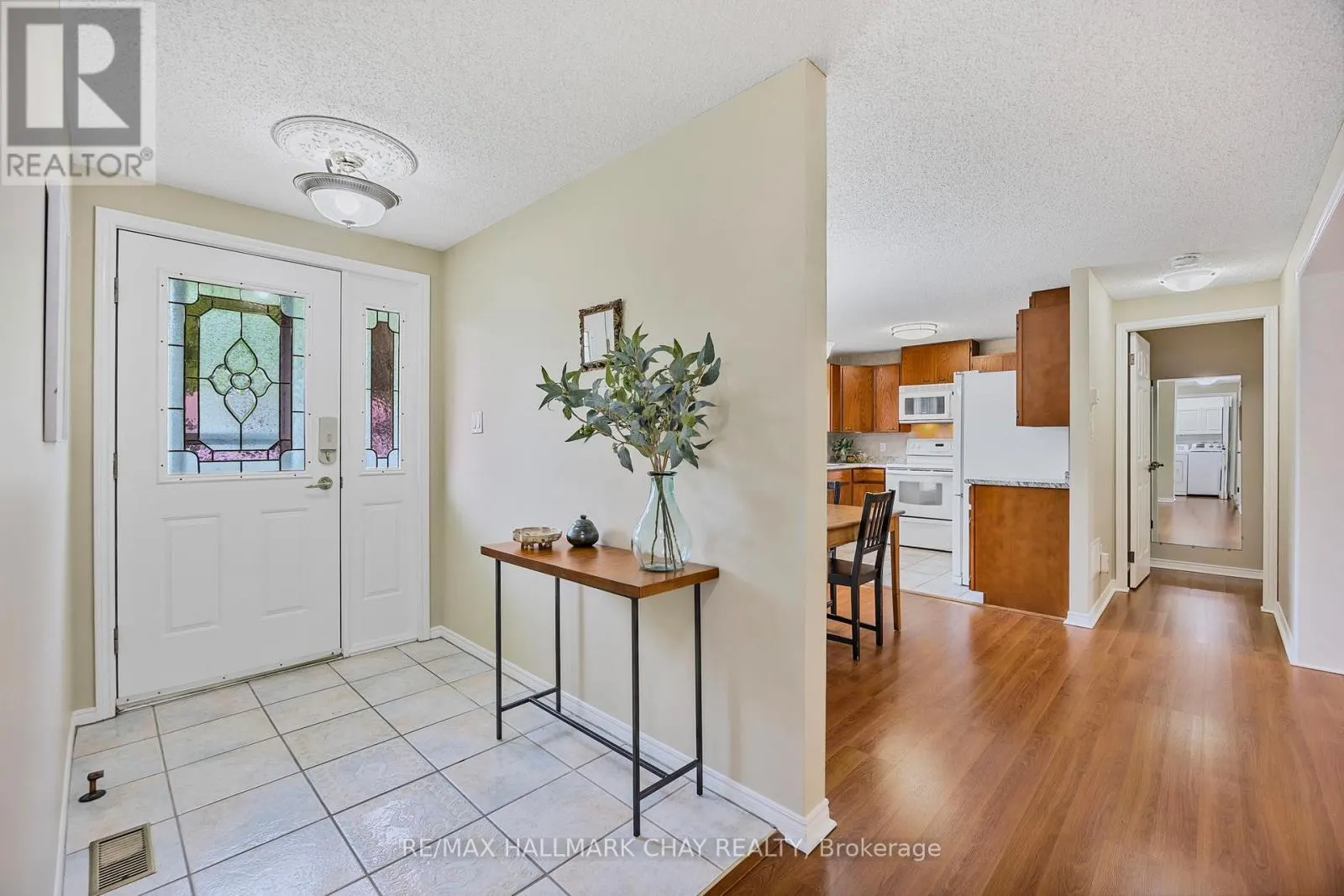 3 PINETREE COURT