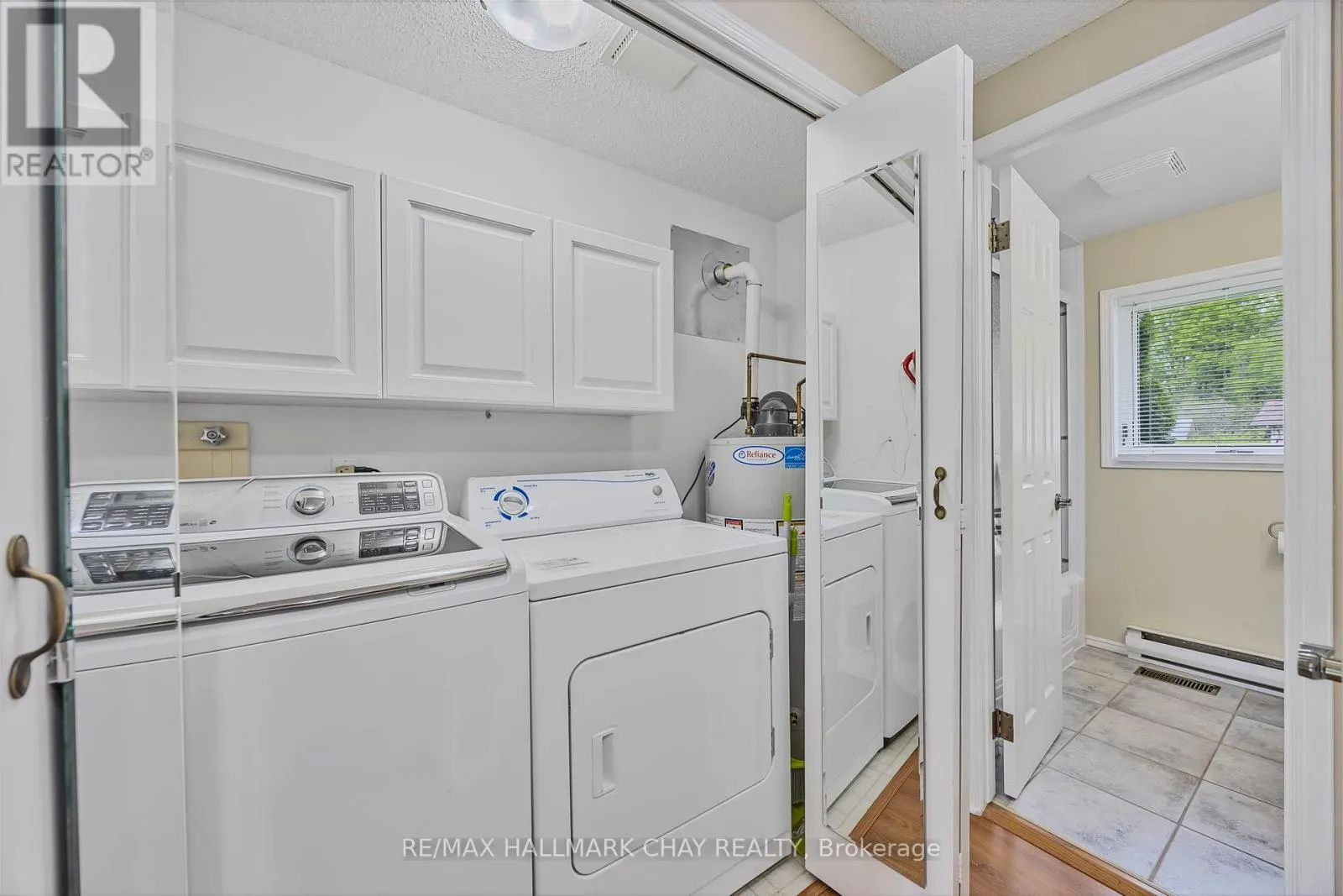 3 PINETREE COURT