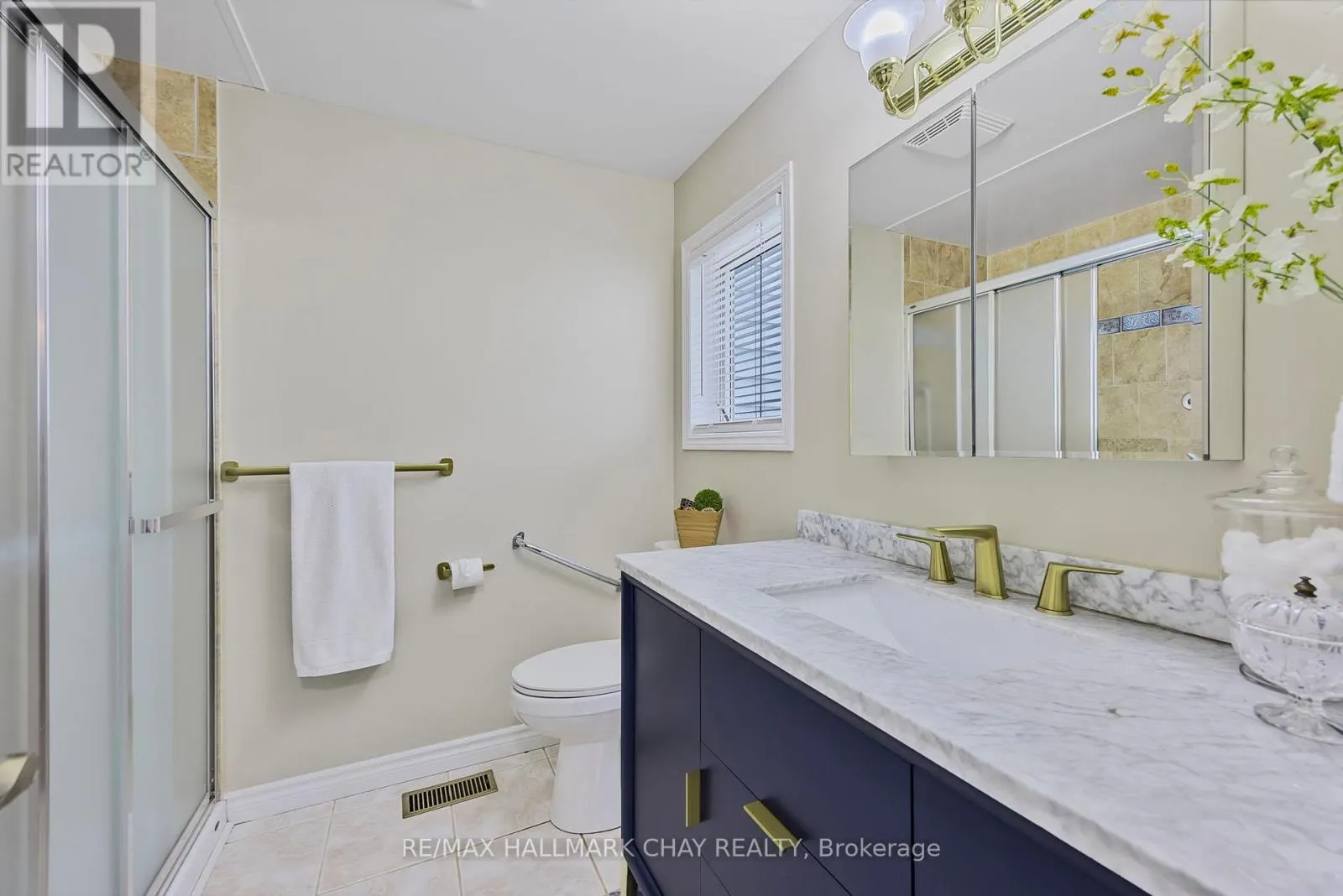 3 PINETREE COURT