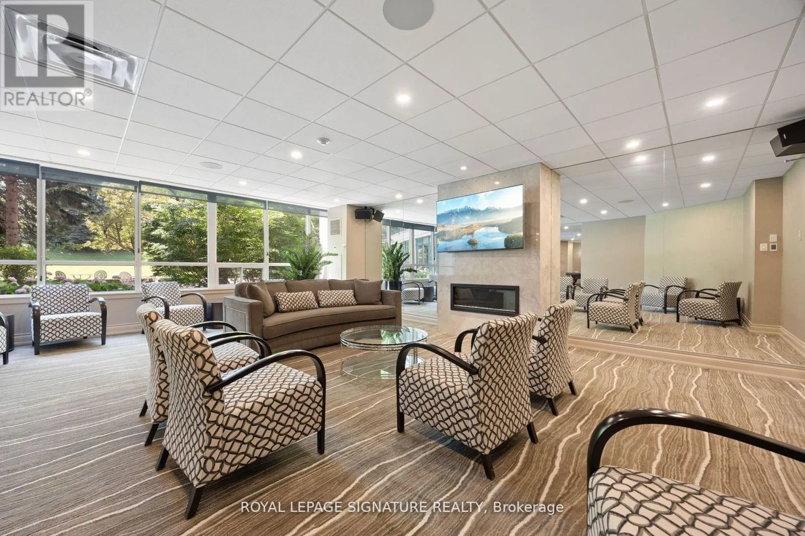 601 - 7250 YONGE STREET