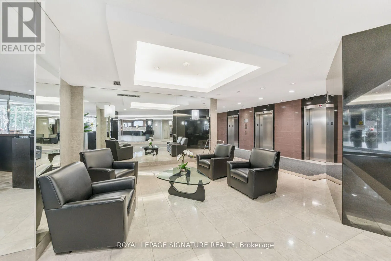 601 - 7250 YONGE STREET