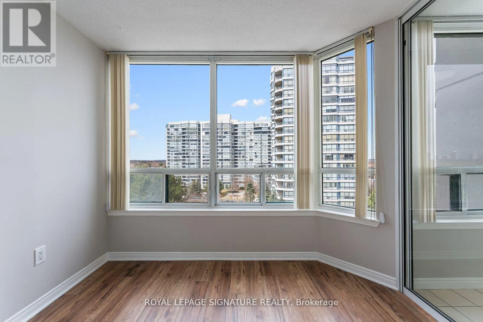 601 - 7250 YONGE STREET