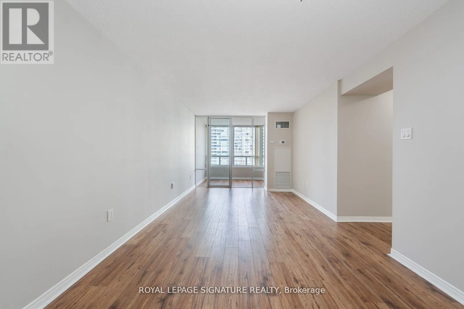 601 - 7250 YONGE STREET