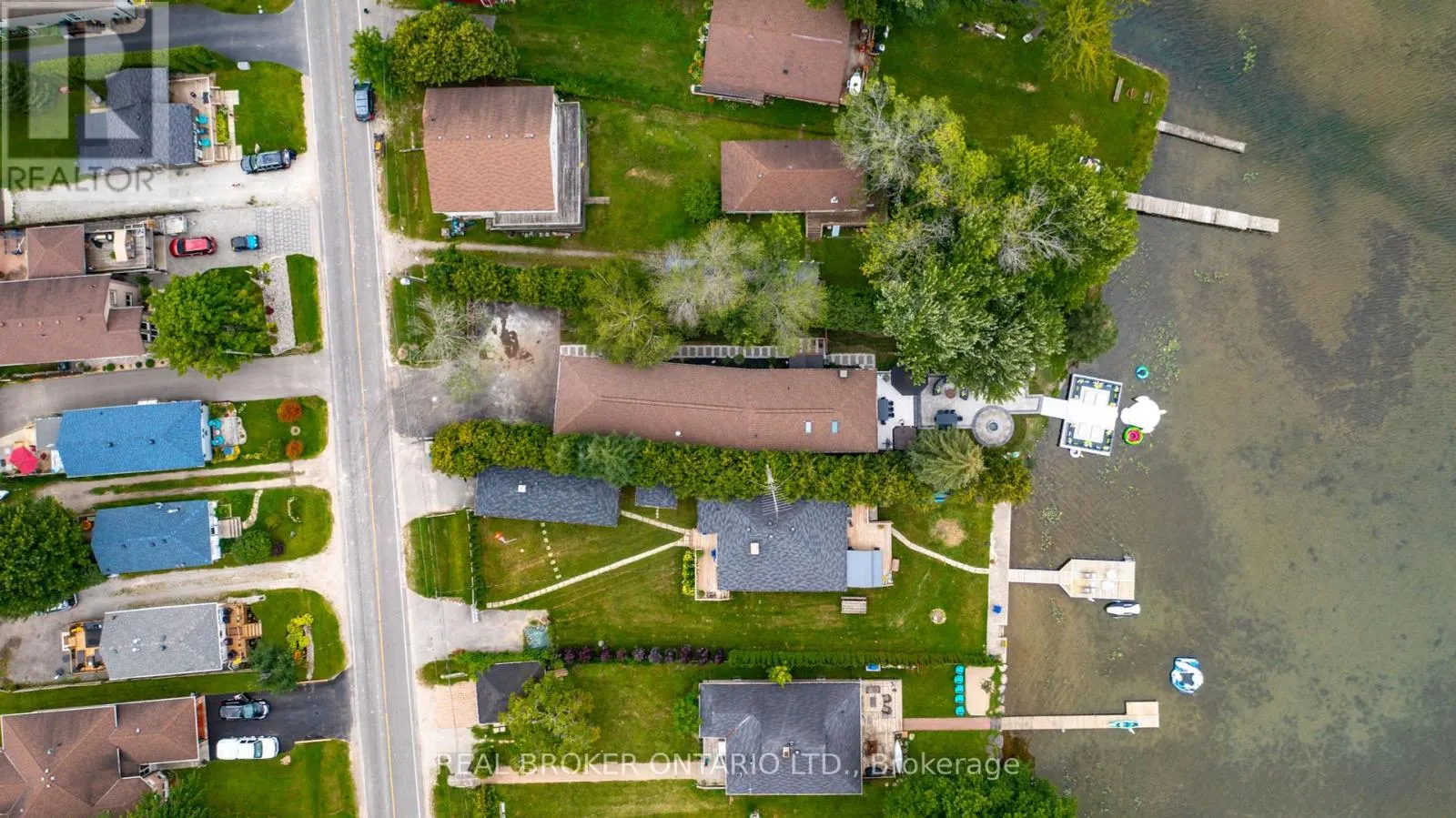 943 BARRY AVENUE