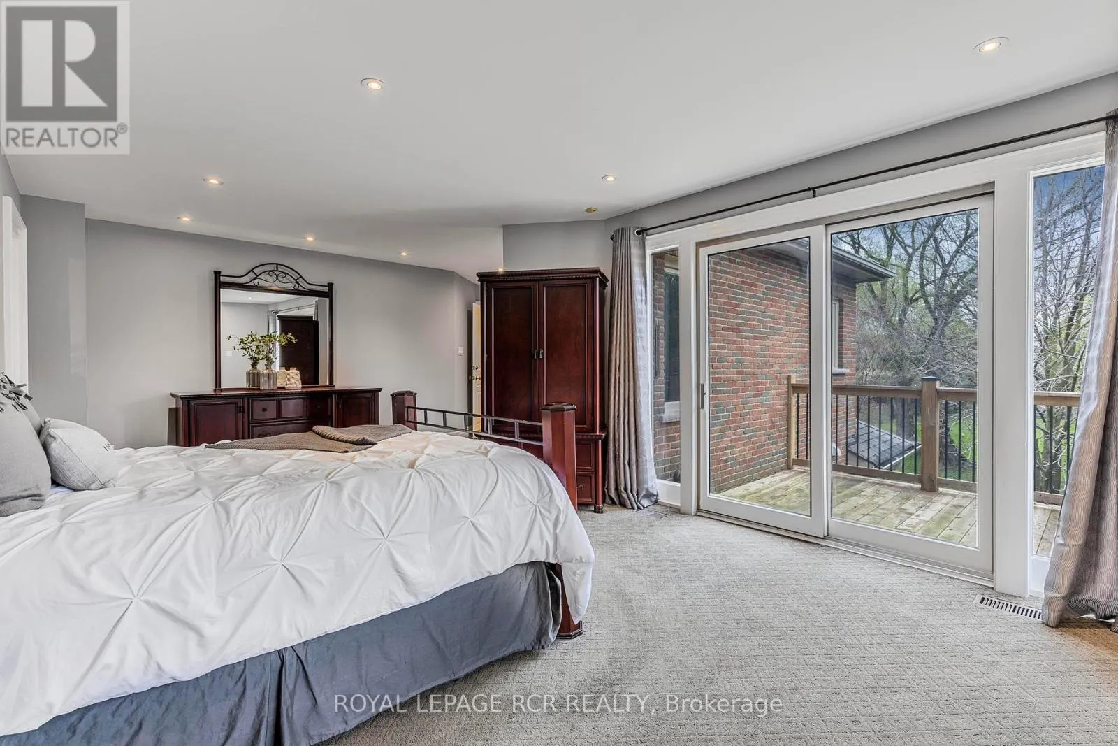 34 GARDEN AVENUE