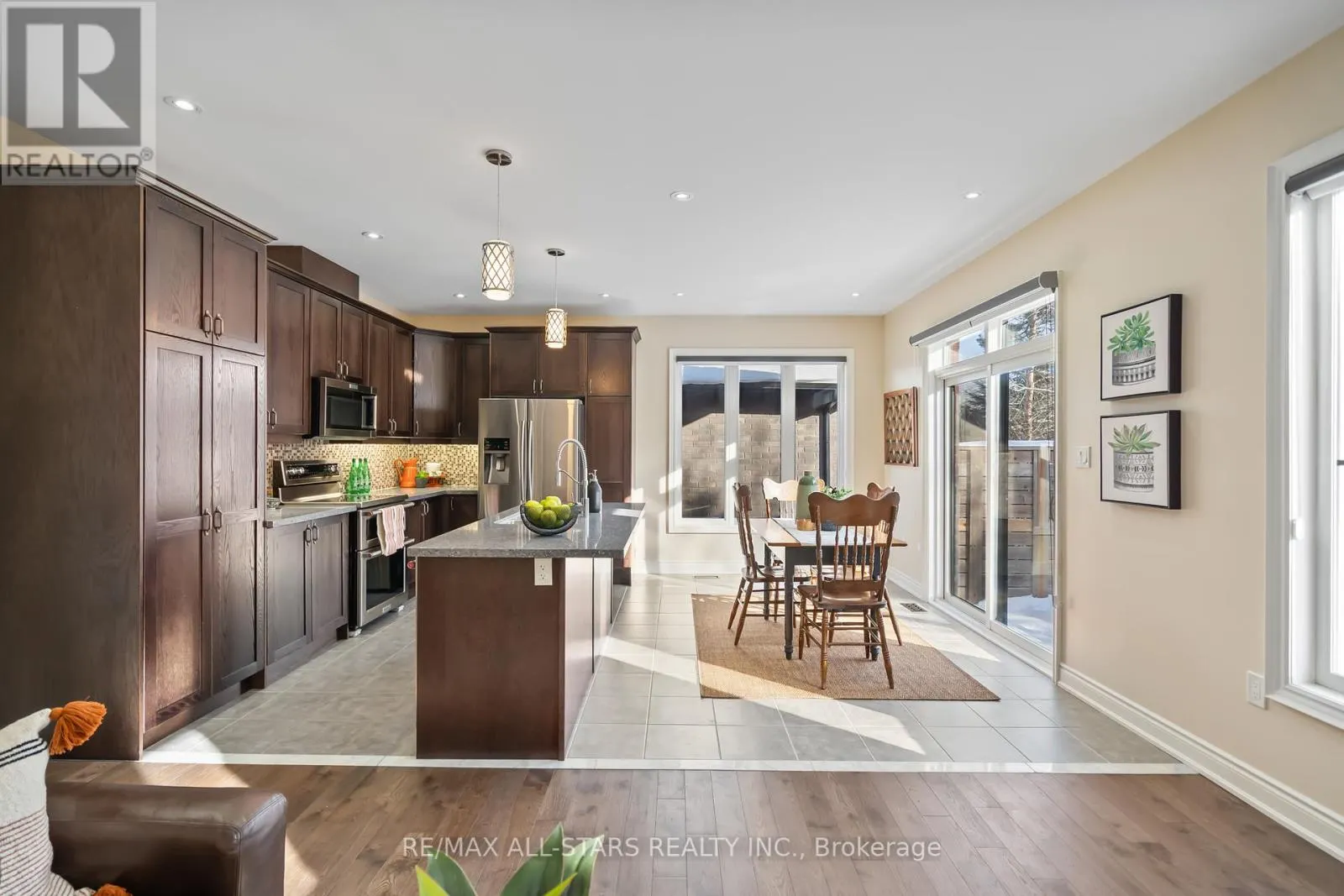 7 OS JAMES HUNT COURT