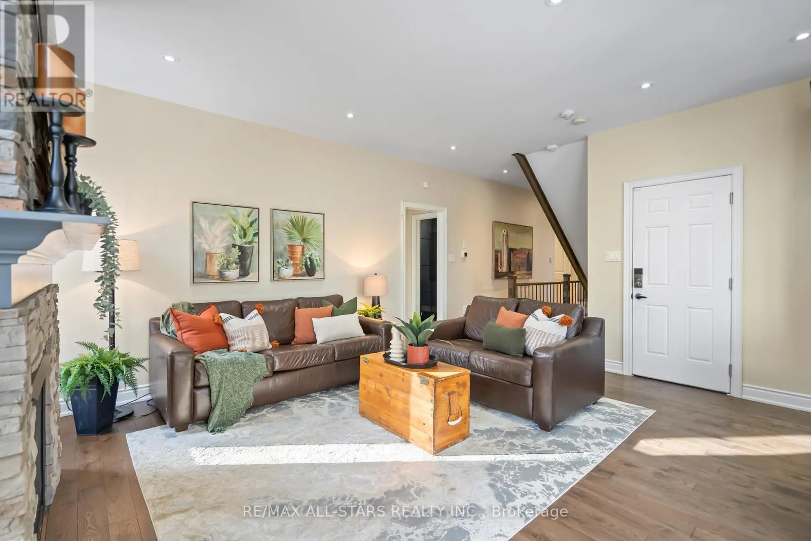 7 OS JAMES HUNT COURT