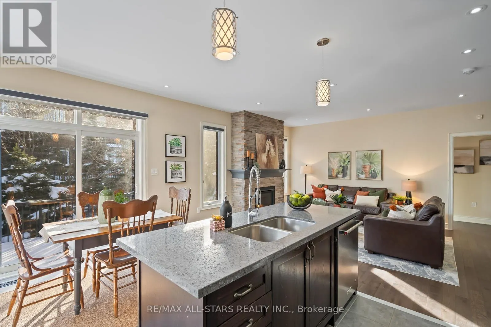 7 OS JAMES HUNT COURT